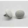 Bouton à clou recouvert de simili cuir blanc